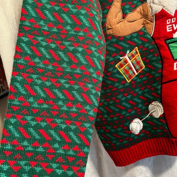 Blizzard Bay ugly Christmas sweater. Size xl. Muscle man. - Picture 3 of 9